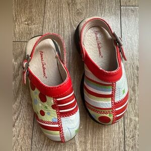Hanna Andersson Holiday Clogs Made in Sweden Size 8